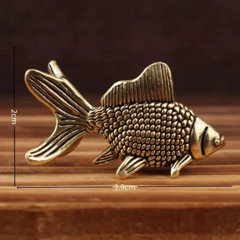 Vintage Metal Brass Goldfish Figurines, Exquisite Craft Lucky Animal Statues, Miniature Home Ornament for Desk/Tea Pet Decor, Gift Idea for Home Improvement & Garden Decor Enthusiasts, 1Pc, Desk Decor