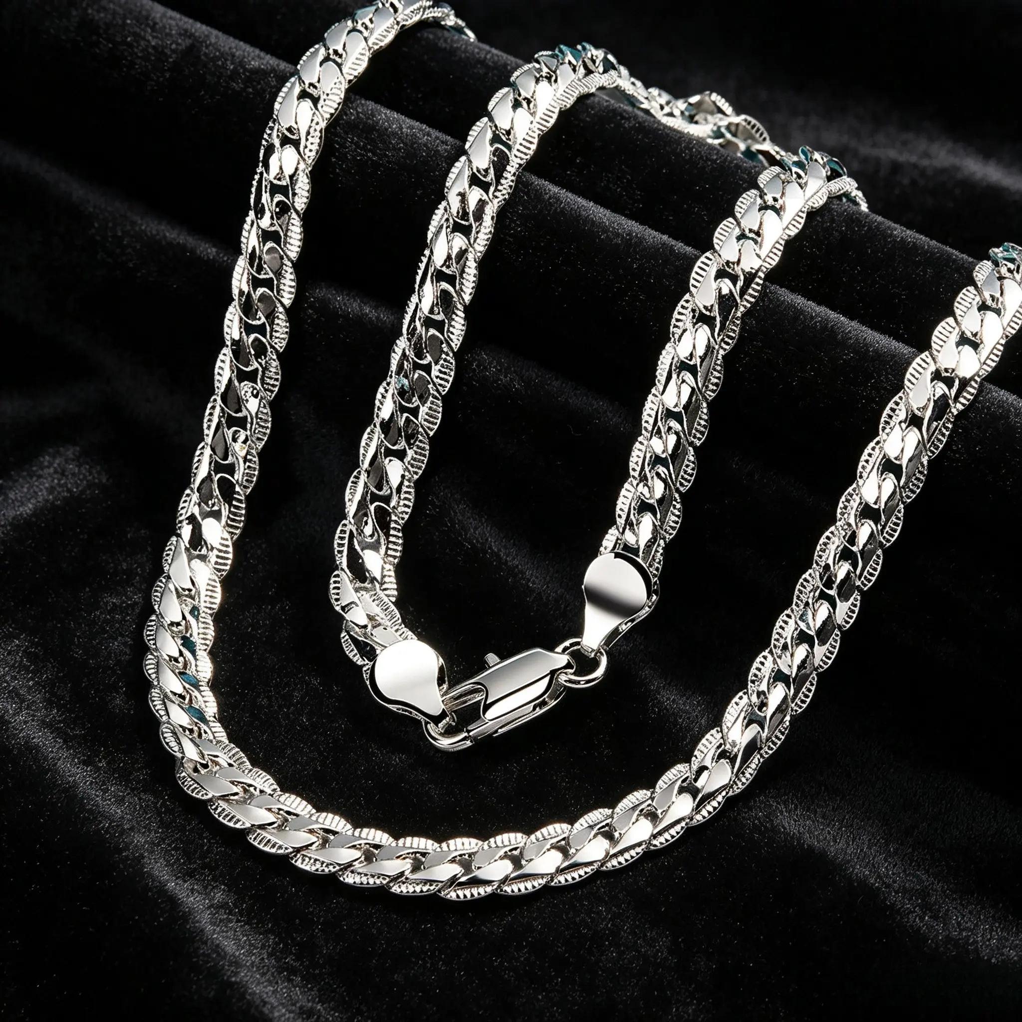 Simple Link Chain Necklace in 925 Silver Plated Stainless Steel, Unisex Polished Finish Chain for Everyday Wear, Ideal Christmas Gift, Plated Metal