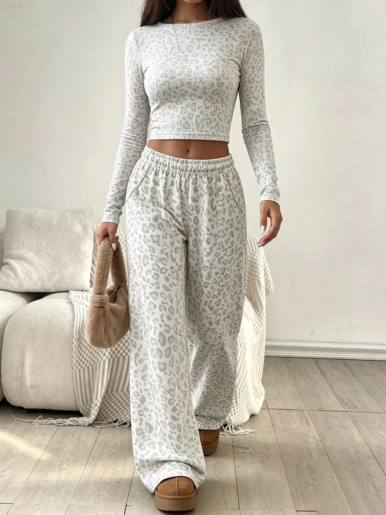 Y2K Light Leopard Print Tracksuit, Slim Fit Crew Neck Long Sleeve Crop Top, Loose Wide Leg Pants, Soft Stretchy Loungewear for Women