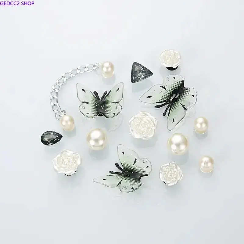 20 Pcs Pearl Crystal Bow Shoe Charms Set, Gold Plated Butterfly Bear Spider Decorative Charms, Multi-Style DIY Ornament Accessories for Clogs Sandals, Cute Custom Shoe Decor & Birthday Gift for Girls Women