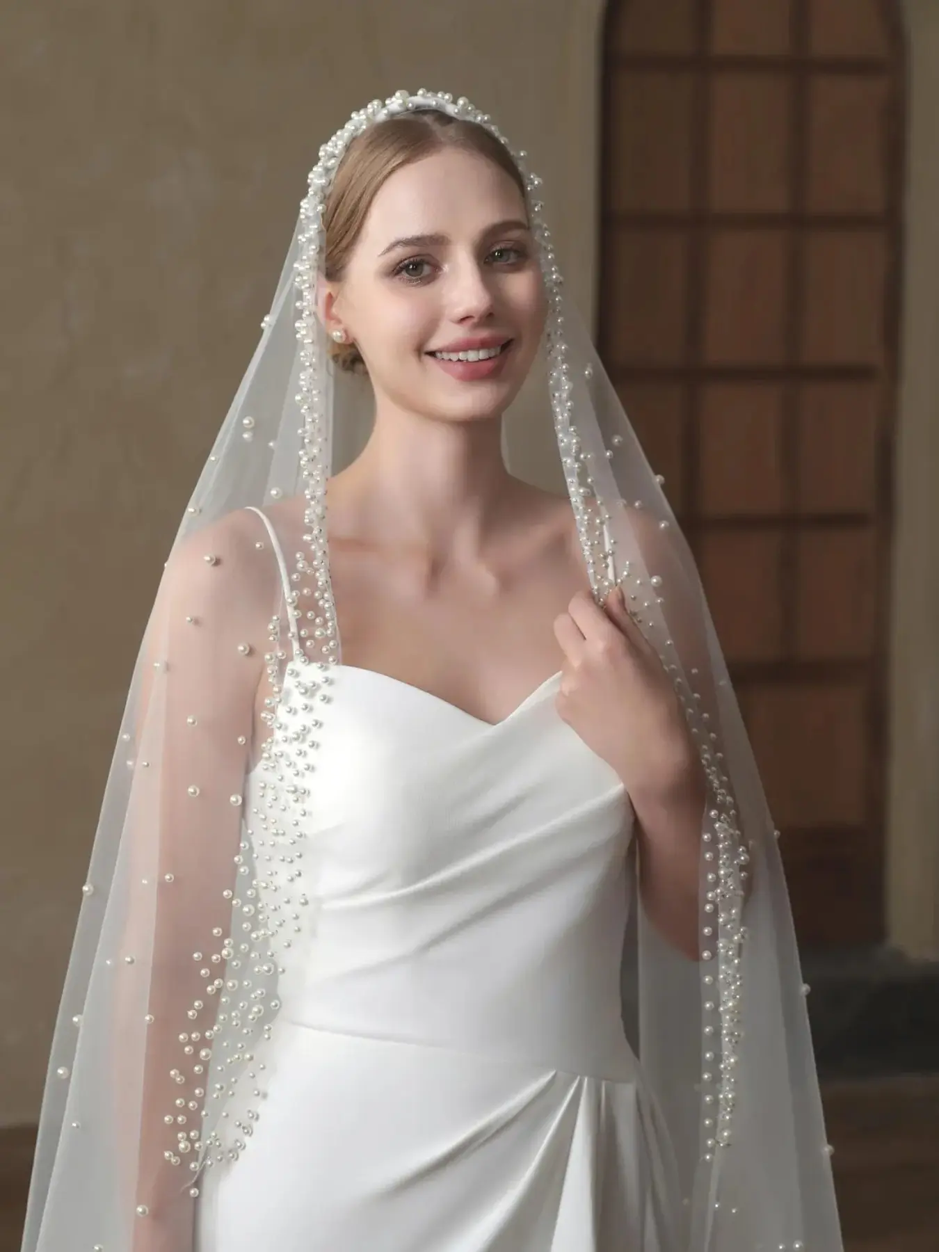 3-Meter Extra-Long Round Pearl-Embellished Cathedral Veil; Soft Tulle Bridal Veil with Pearls—Perfect for Outdoor Wedding Photography and Floor-Sweeping Elegance, Wedding Veils For Brides, Trailing Veil
