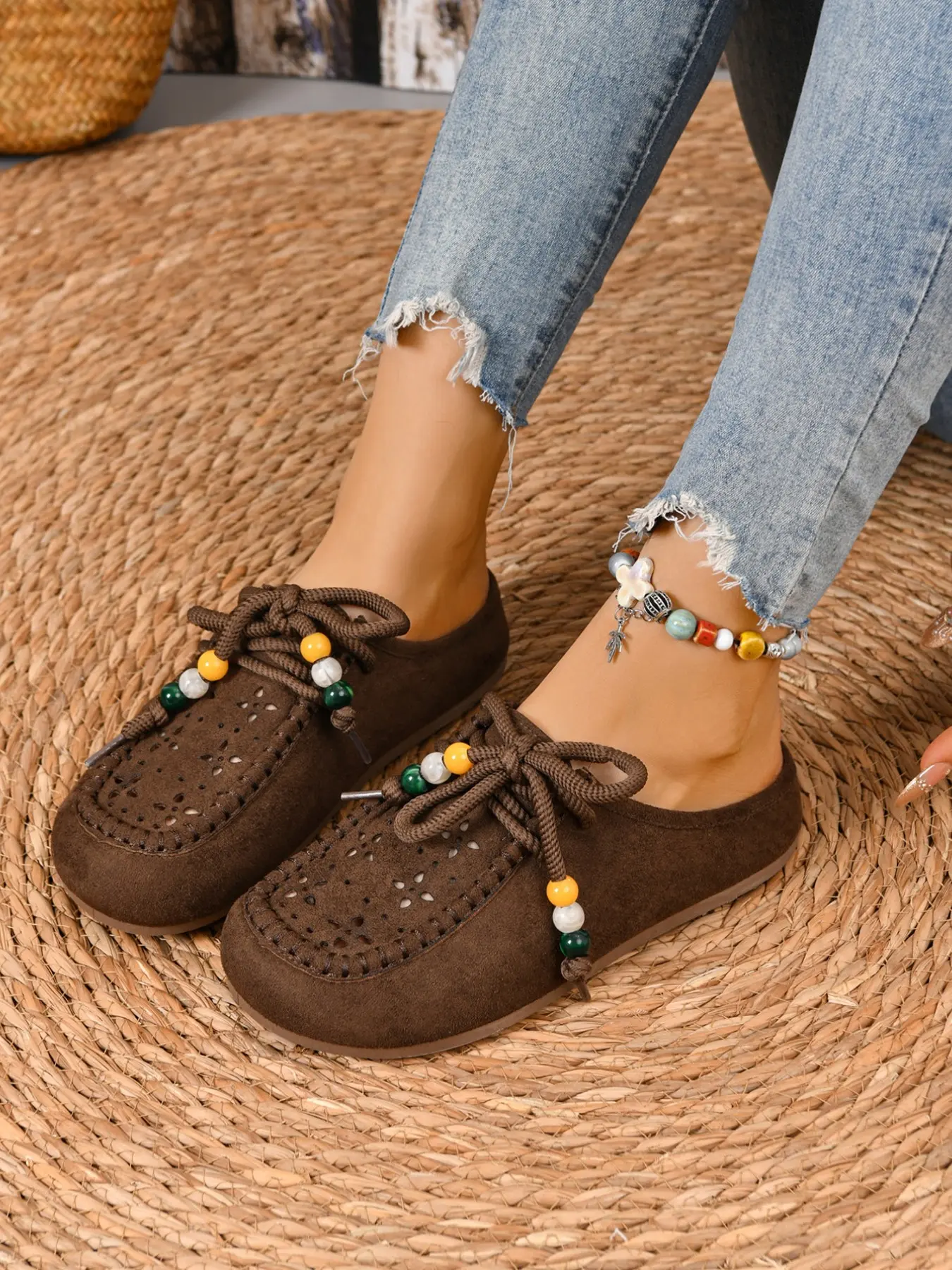 Women's Vintage Bohemian Hollow Suede Beaded Lace Up Flat Moccasins, Light Non-Slip Breathable Casual Loafers, Lightweight Flats Footwear, Comfort Walking Footwear for Spring Summer Vacation Street Outfits