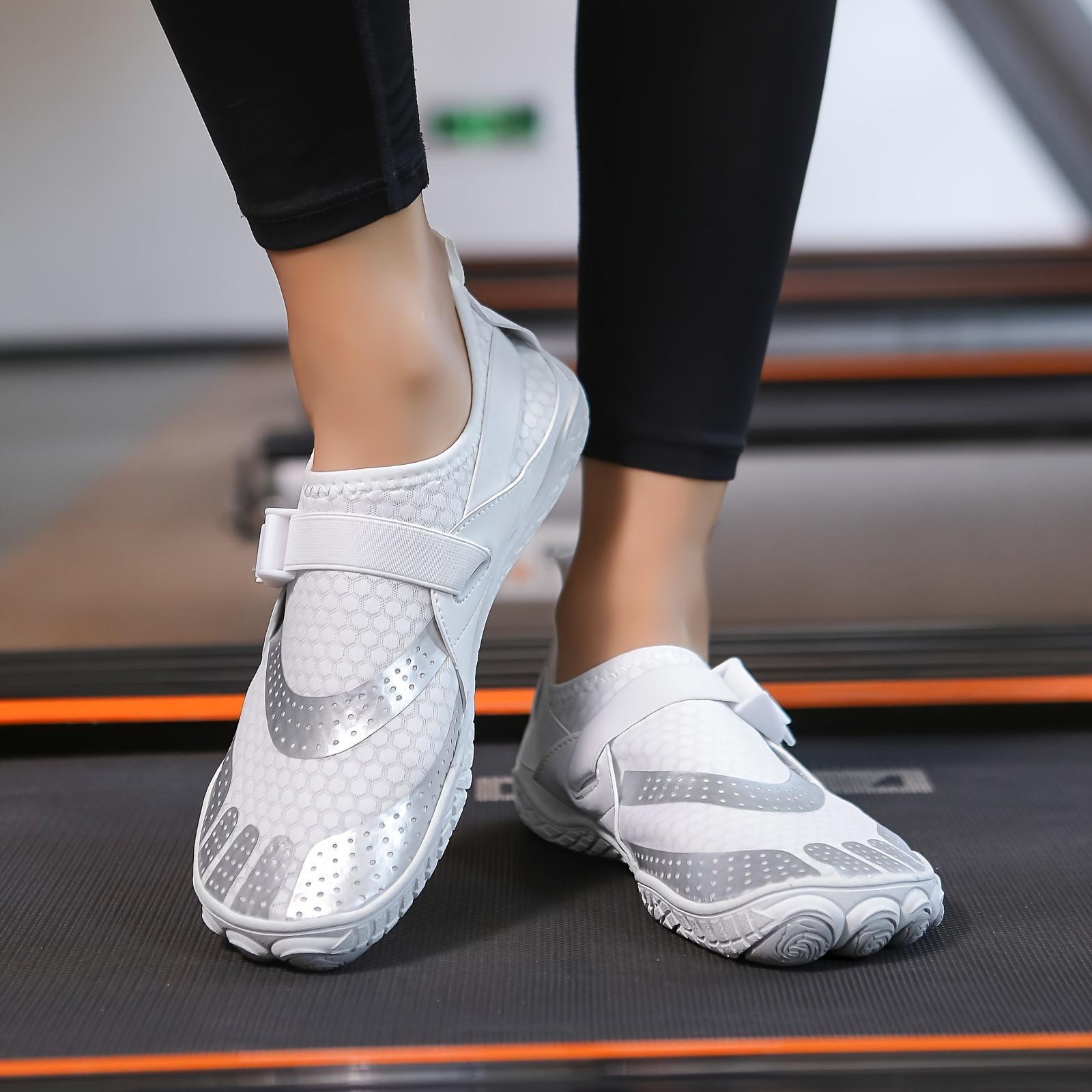 Men's river trekking shoes, wading shoes, beach shoes, reef non-slip men's quick-drying barefoot hiking shoes, swimming shoes, swimming water shoes, snorkeling shoes, suitable for beach vacations, camping, beach parties, five-finger men's shoes, soft, gym