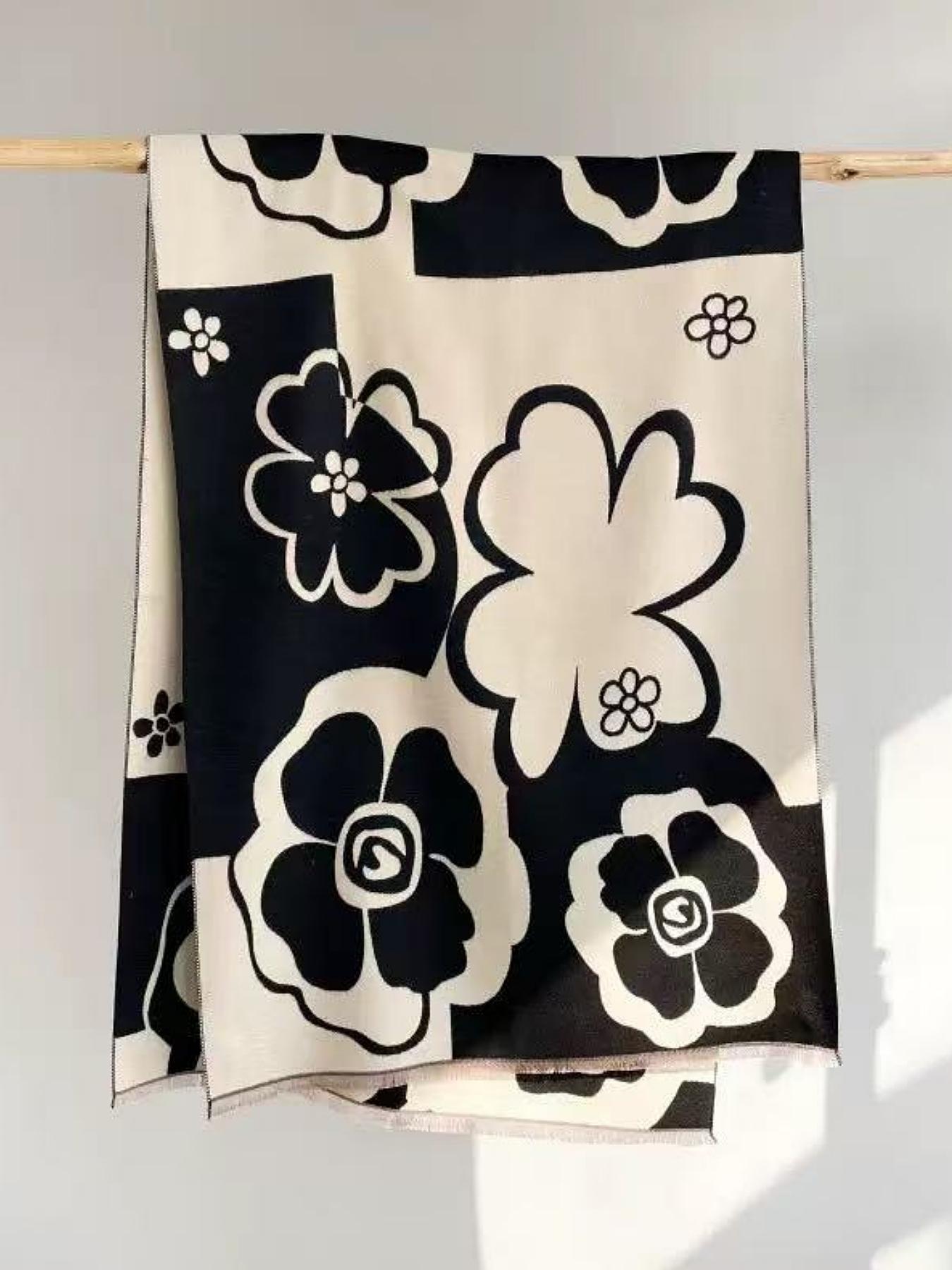 Women's Vintage High-End Plaid Jacquard Knit Scarf, Warm Fashion Accessory for Daily Wear & Air Conditioning Use, Floral Pattern Shawl