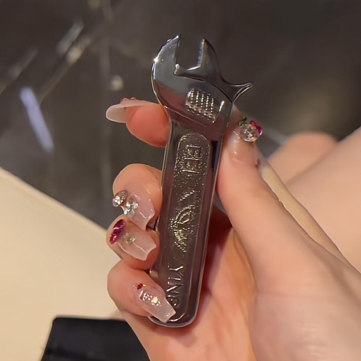 Multifunctional Aluminum Alloy Wrench-Shaped Refillable Butane lgniter Lighter, Outdoor, Camping, BBQ, Cigar and Baking Manual Flameless Tool Accessory (Without Butane Gas)