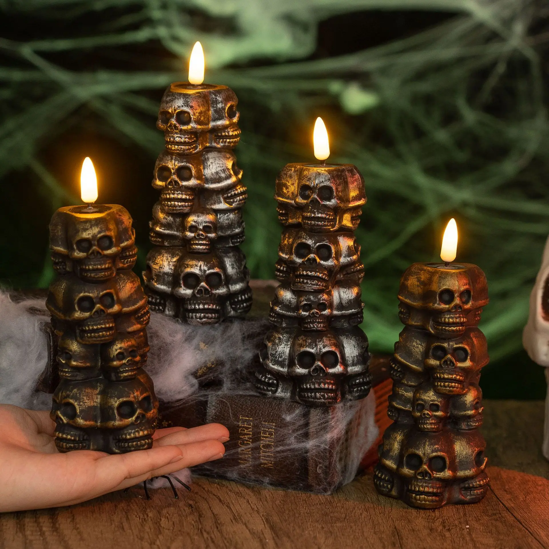 3D Skull Candle Lamp, Halloween Atmosphere Lighting, Gothic Dark Table Decoration, Pumpkin Lamp for Scary Party Photo Props, Internet-Famous Ghost Festival Luminous Decoration, Vintage Horror Scene Ornament