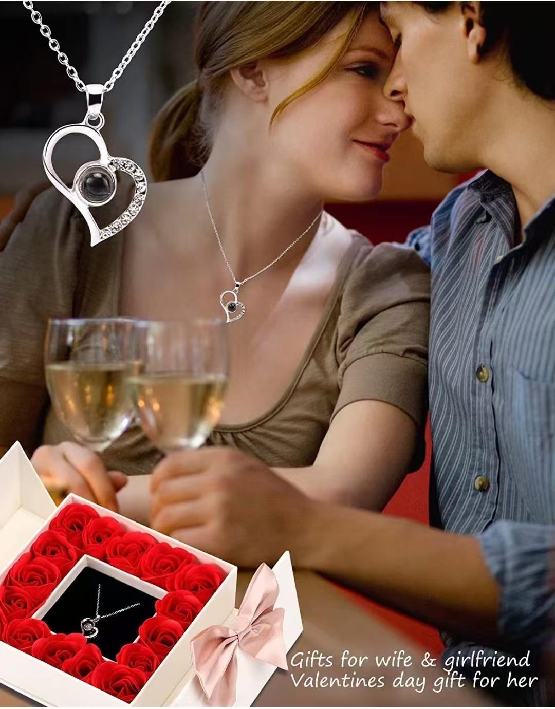 New Trending Projection Love Heart Necklace, 100 Languages I Love You Projection Pendant, Romantic Fashion Jewelry for Women, Perfect Valentine's Day Gift for Girlfriend Wife Her Anniversary Christmas Birthday