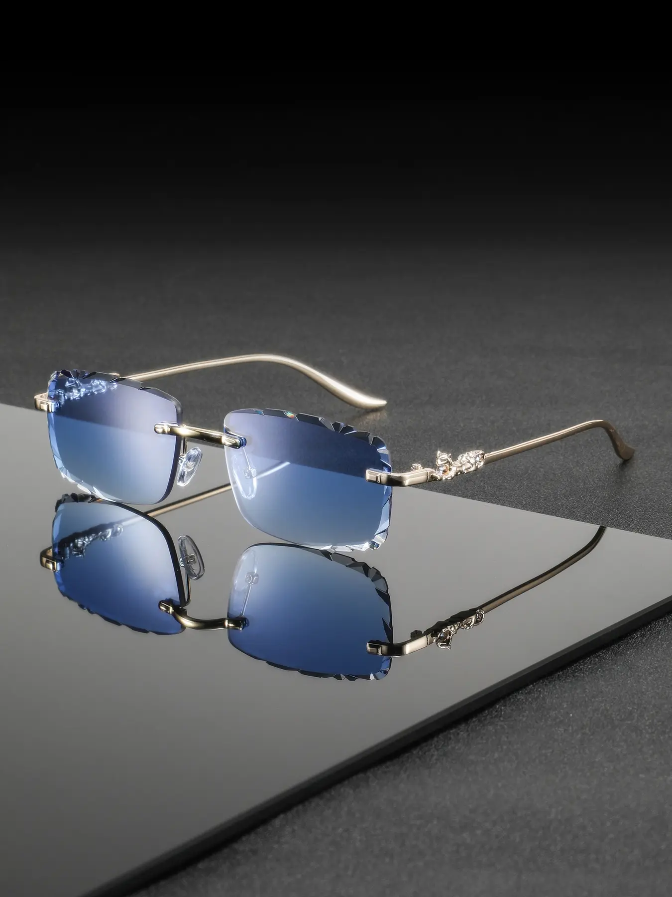 Unisex Metal Square Frameless Glasses, Vintage Elegant Style, High-Quality Lightweight Fashion Eyewear for Daily Wear, Parties, Music Festivals