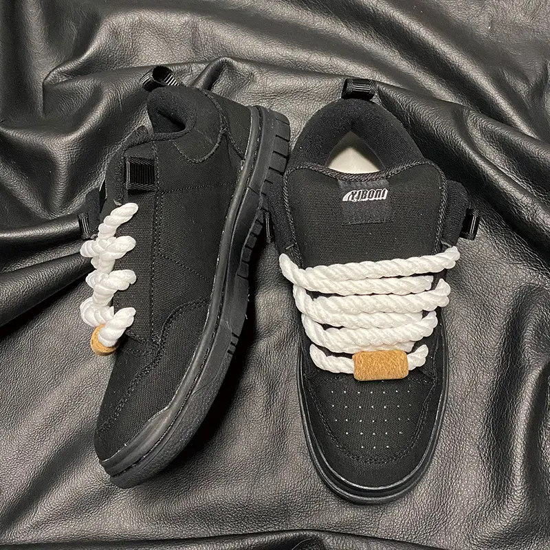 Big Size Sneakers Black Low Top Thick Tongue Bread Shoes Unisex Couple Sports Trendy Versatile Casual Footwear