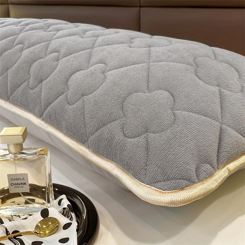 Solid Color Quilted Pillowcase, 1 Count Soft Breathable Pillow Cover without Filler, Pillow Protector for Bedroom, Sofa, Dormitory Decor