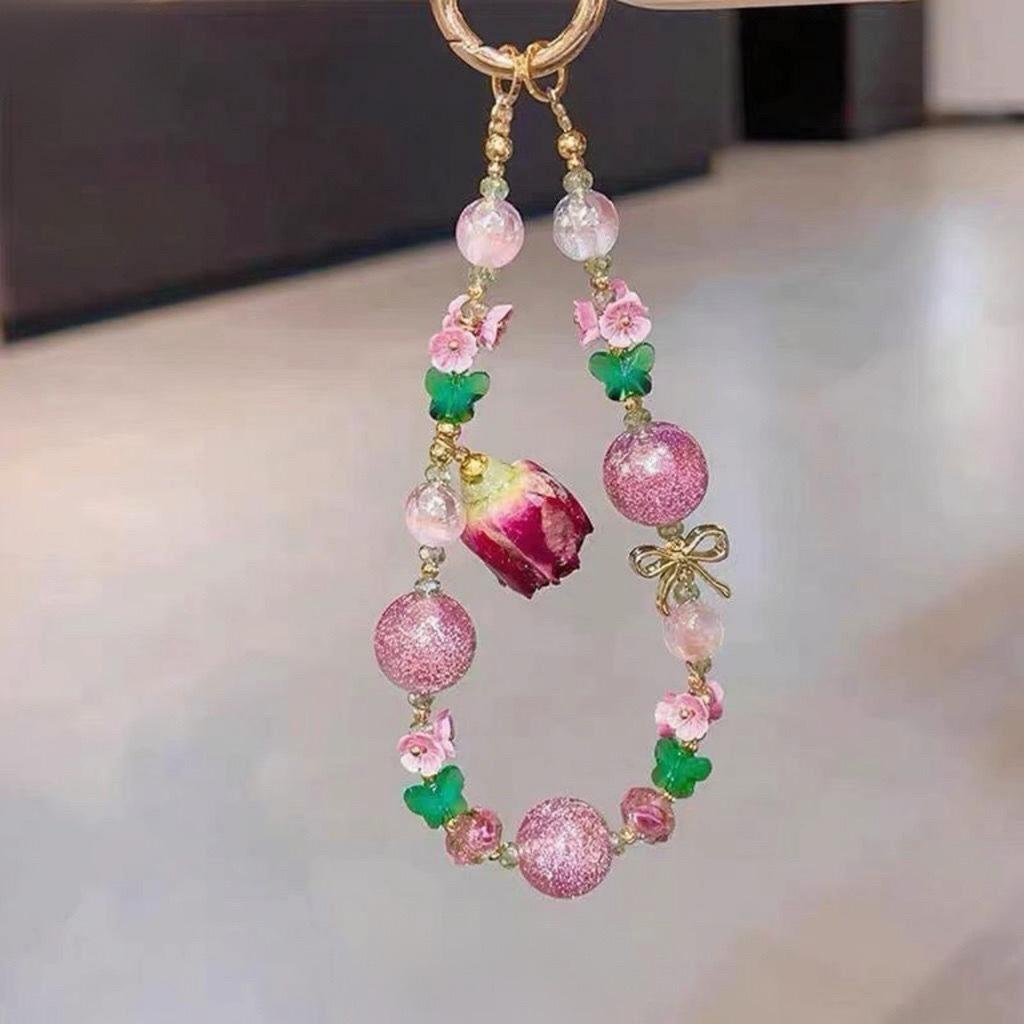 New style mobile phone chain with heart-shaped beads and rose flower, handmade beaded mobile phone keychain, bag strap accessory
