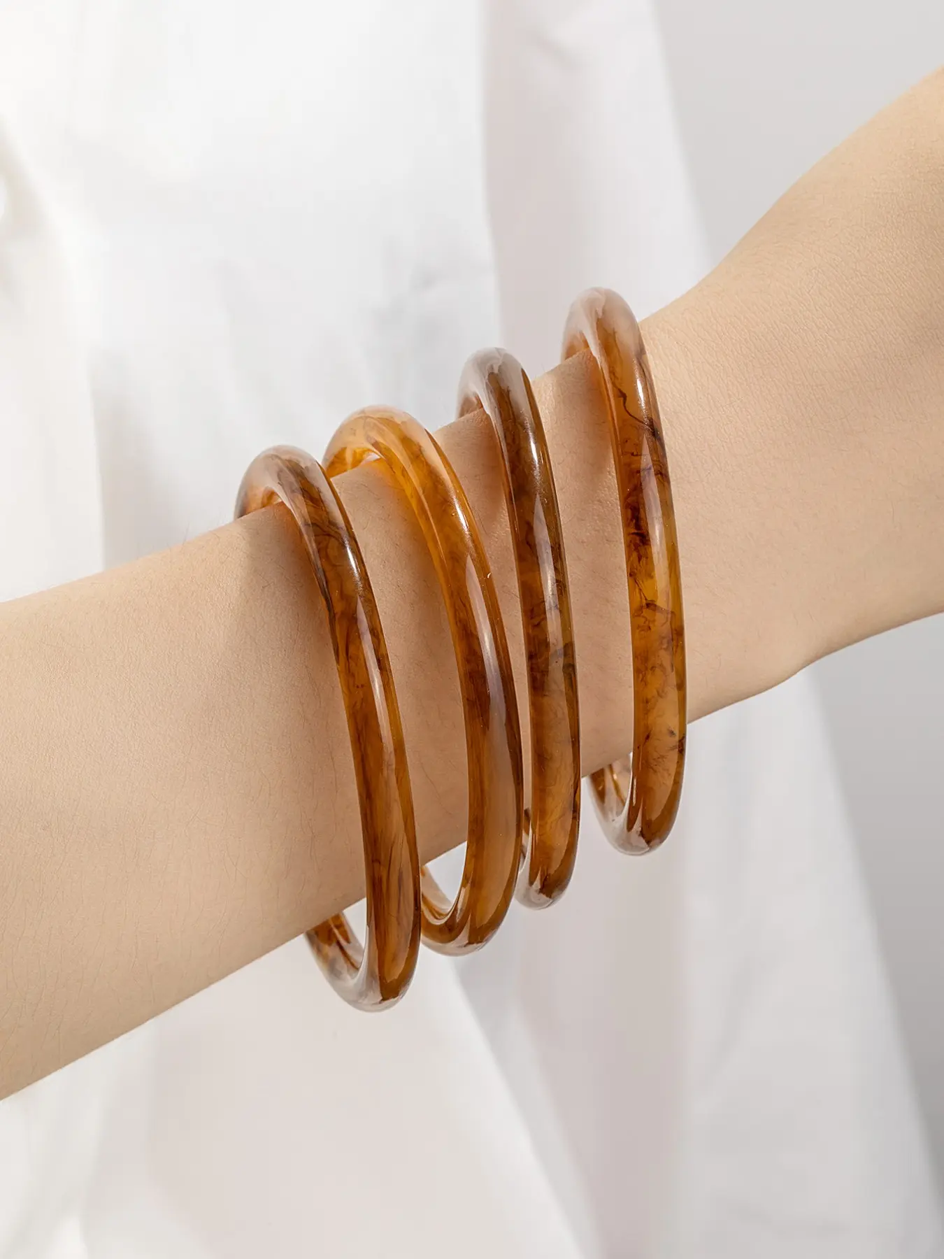 Vintage Amber Tortoiseshell Pattern Thin Bracelet Set, 4 Pcs Stackable Resin Acrylic Round Bangle, Melanoid Style Women's Jewelry