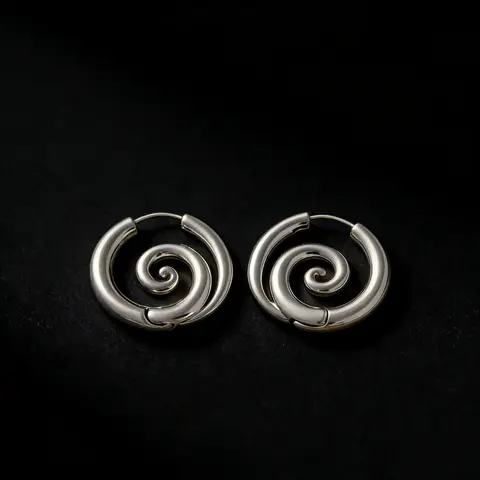 Ladies' imitation stretch spiral earrings, stainless steel coil earrings, Gothic style spiral earrings, hypoallergenic cartilage spiral earrings, adjustable elasticity.