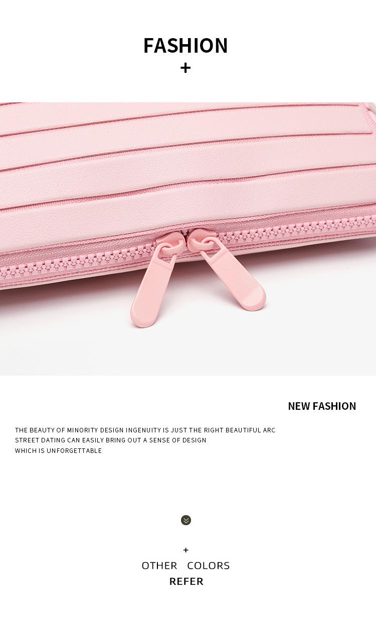 Diamond-shaped bag is super practical, large-capacity, and aesthetically pleasing. It is a storage bag for travel and commuting with a striped three-dimensional design, also suitable as a makeup bag