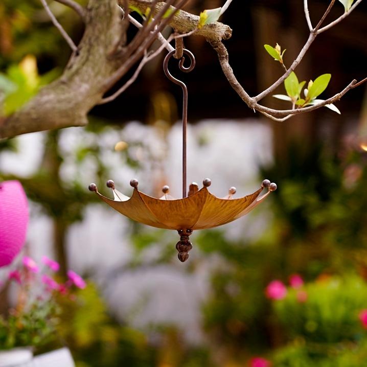 Outdoor hanging bird feeders are a gift for bird lovers Bird bath, umbrella-shaped iron bird feeder tray, hanging bird bath, suitable for garden, courtyard, and backyard garden decoration, bird food tray, gardening gloves
