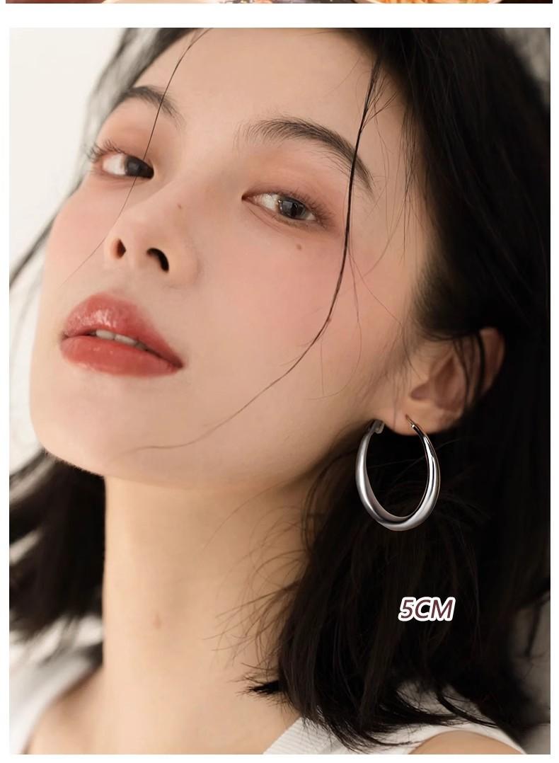 Large-circle plain ring earrings for women, high-end ear clips, ear studs, best-selling ear rings and earrings