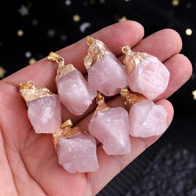 Natural Amethyst Pendant Irregular Crystal Raw Stone Necklace, Gold Plated Chain Healing Crystal Jewelry, DIY Friendly Accessories Charm for Women, Positive Energy Spiritual Protection Amulet, Perfect for Daily Wear Meditation Gift for Her