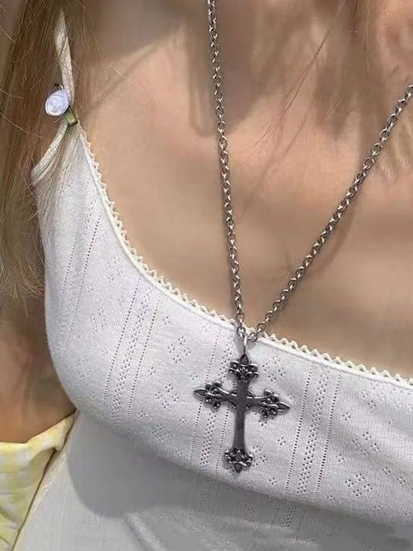 Vintage Gothic Cross Necklace, Stainless Steel Chain, Silver Color, Women's Jewelry, Y2K Style, Fashion Accessory, Elegant Design