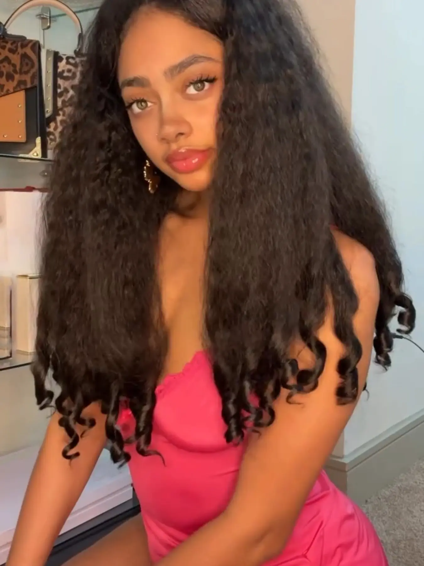 Afro Curly V Part Wig Kinky Synthetic Hair Kinky Curly Wigs for Black Women High Quality Wigs 20/26 Inch Wear and Go Glueless Wig with Unique Bouncy Curls in the End Synthetic Black No Leave out Clip in
