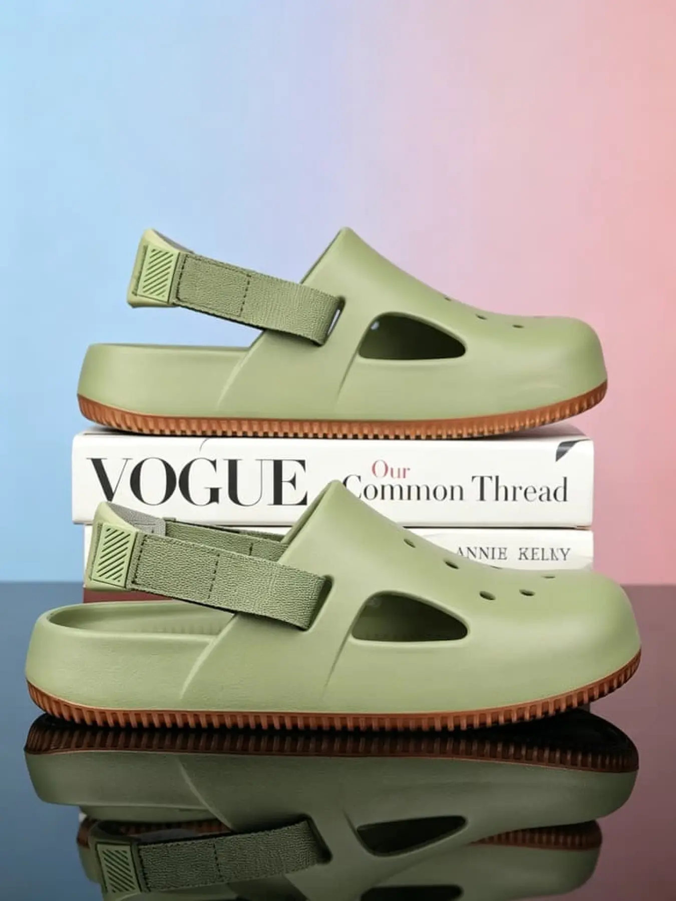 Versatile unisex covered slides lightweight cushioned breathable lining multi-color suitable for beach and daily errands Breathable Sports Slides