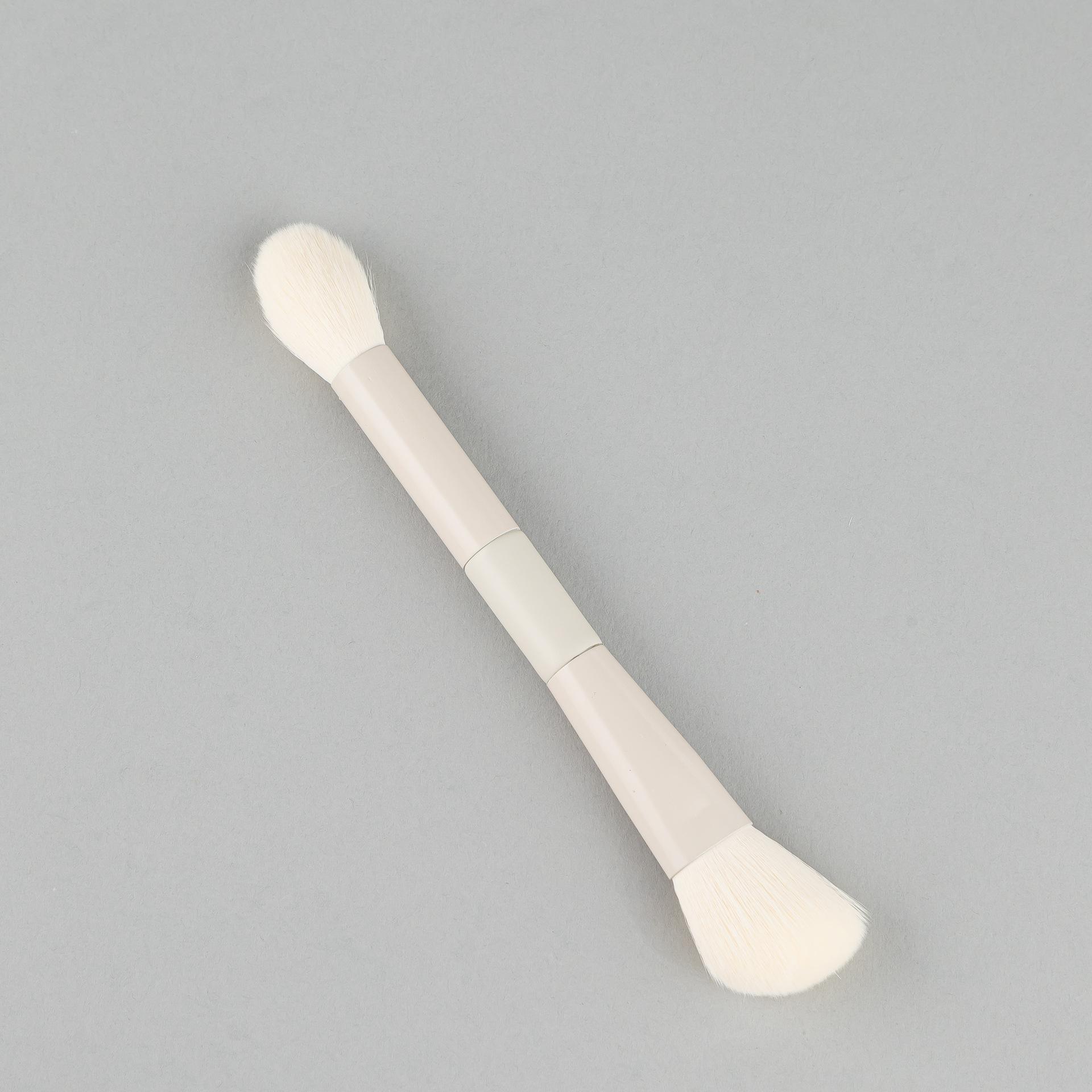 7Pcs Makeup Brush Set with Sponge & Bag, 6Pcs Nylon Brushes + Beauty Sponge, Full Face Makeup Tools