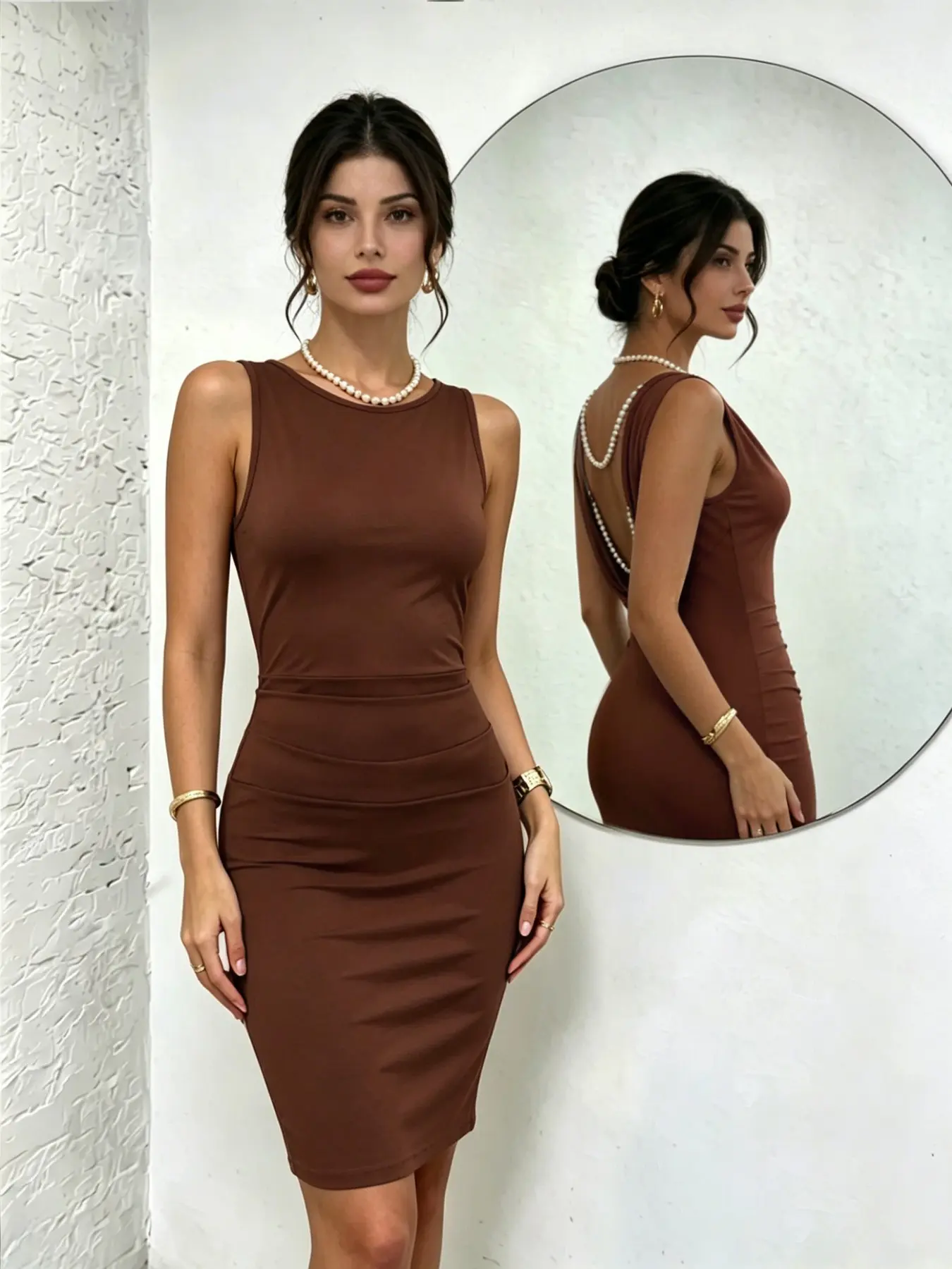 Women's Solid Sleeveless Bodycon Mini Dress Crew Neck Waist Ruched Detail Cowl Back With Detachable Pearl Chain Stretchy Smooth Knit Fabric Elegant Fitted Dress for Cocktail Party Dating Evening Semi-Formal Occasions