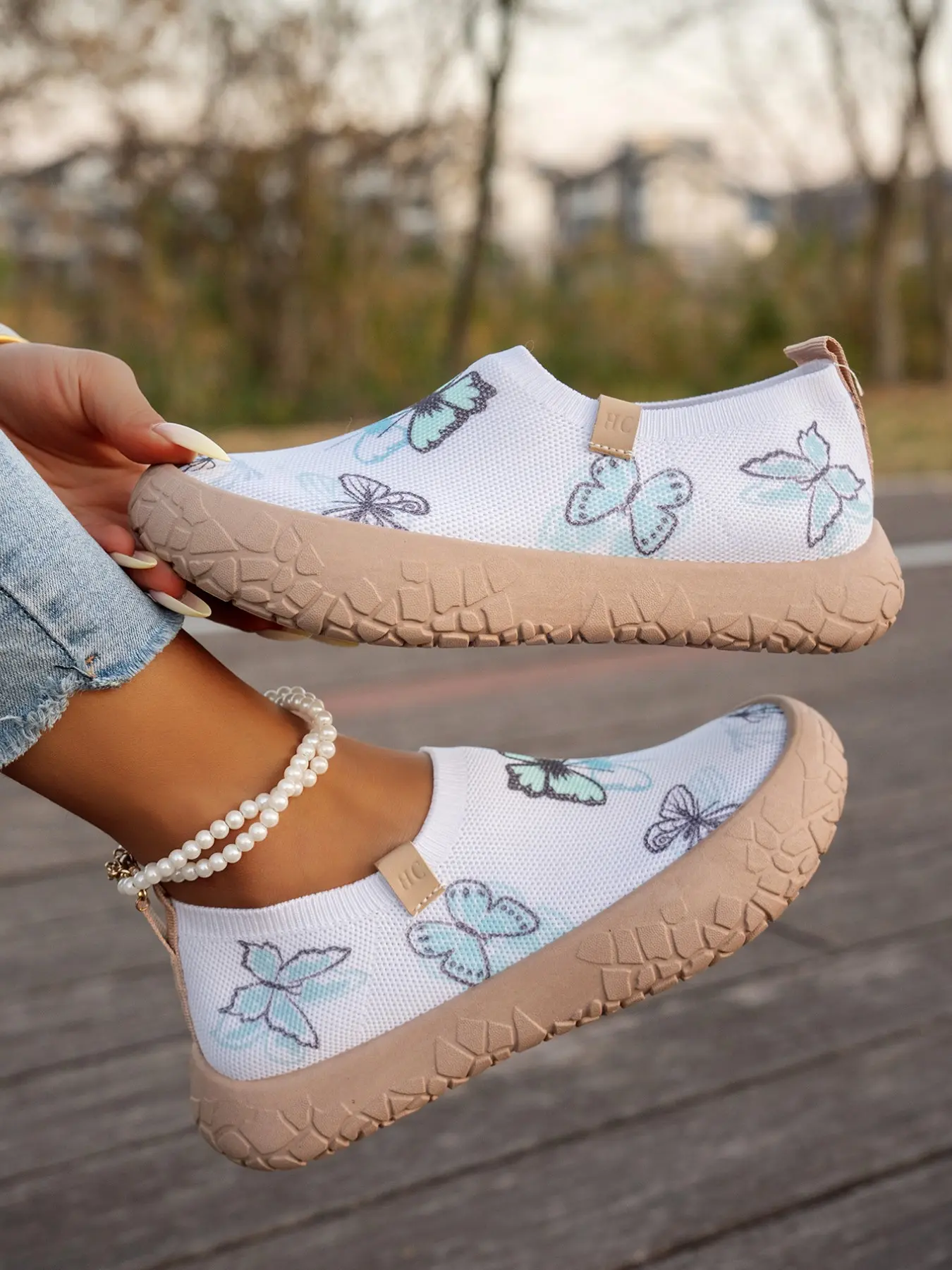 Colorful Butterfly Print Slip-On Flats Women's Shoes, Breathable Mesh Anti-Slip Thick Sole, Soft Lightweight Casual Walking Shoes for Spring Summer