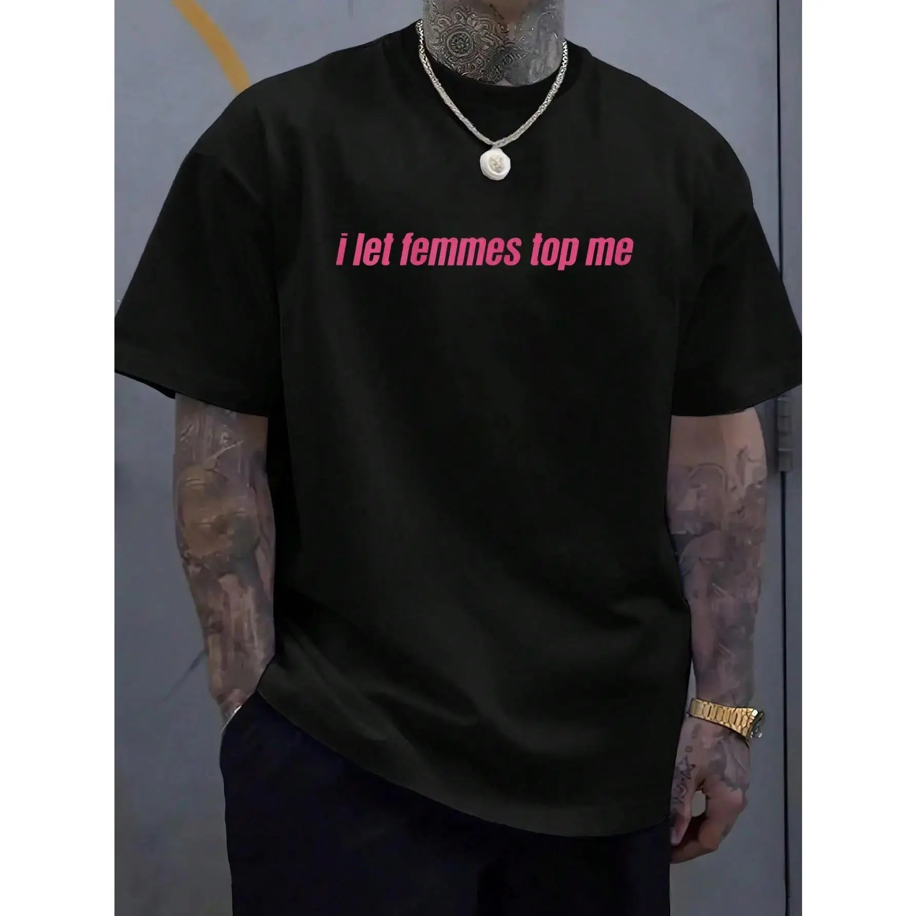 Women's 100% Cotton Oversized Short-Sleeve Biker Streetwear Tee, Funny "I Let Femmes Top Me" Lesbian Bisexual Pride Graphic, Round Neck, Soft, Denim Jacket Compatible Summer Top, Vibe