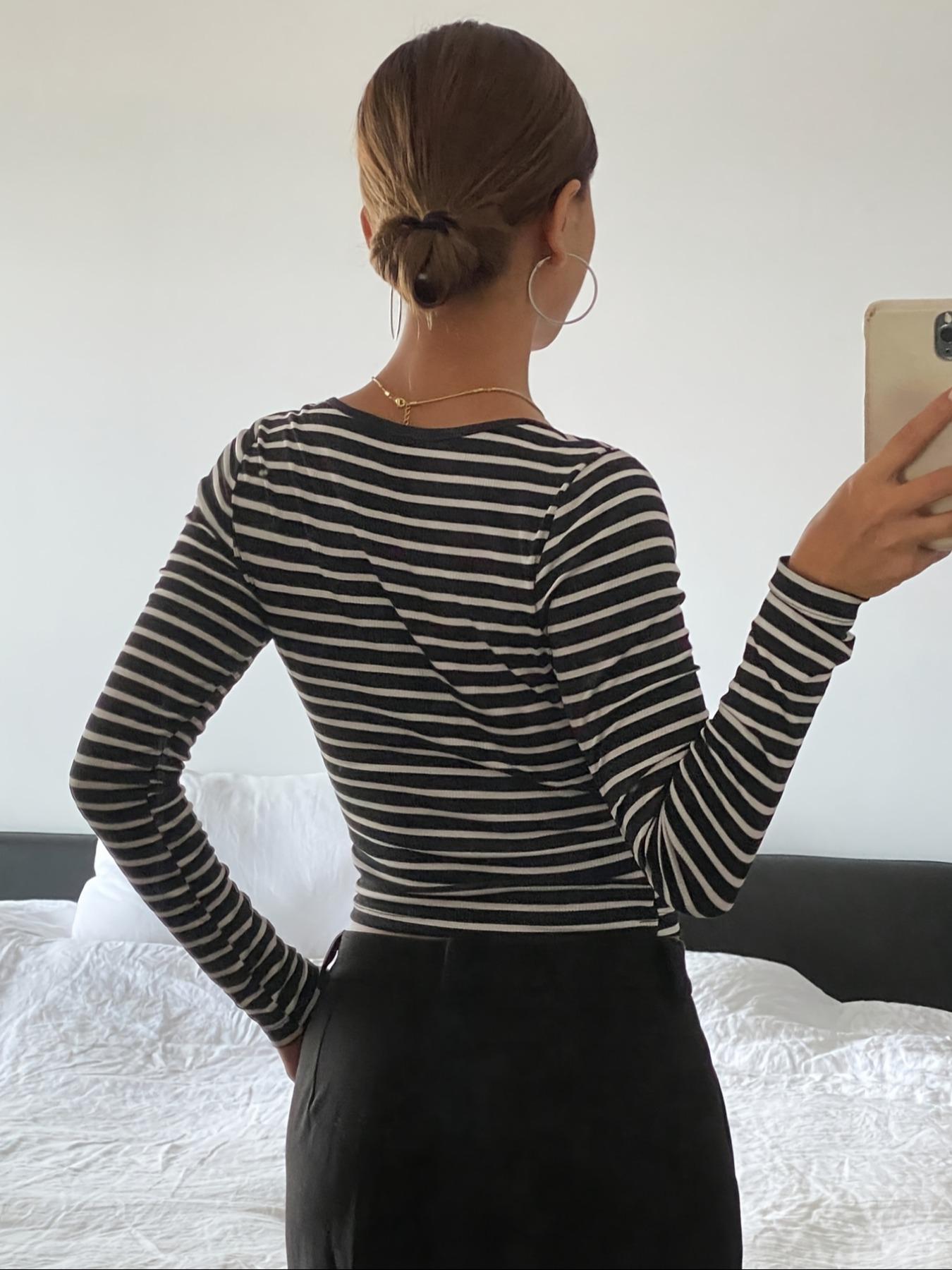 Women's Striped Print Button Front Scoop Neck Crop Tee, Casual Long Sleeve T-shirt for Spring & Fall, Women's Top for Daily Wear, Black And White
