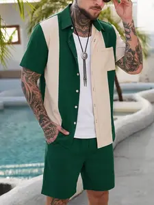 Men Dark Green Beige Vertical Color Block 2 Piece Casual Outfit, Lapel Short Sleeve Button Shirt & Solid Dark Green Drawstring Shorts, Lightweight Smooth Matching Set for City Street, Travel, Sightseeing & Daily Going Out