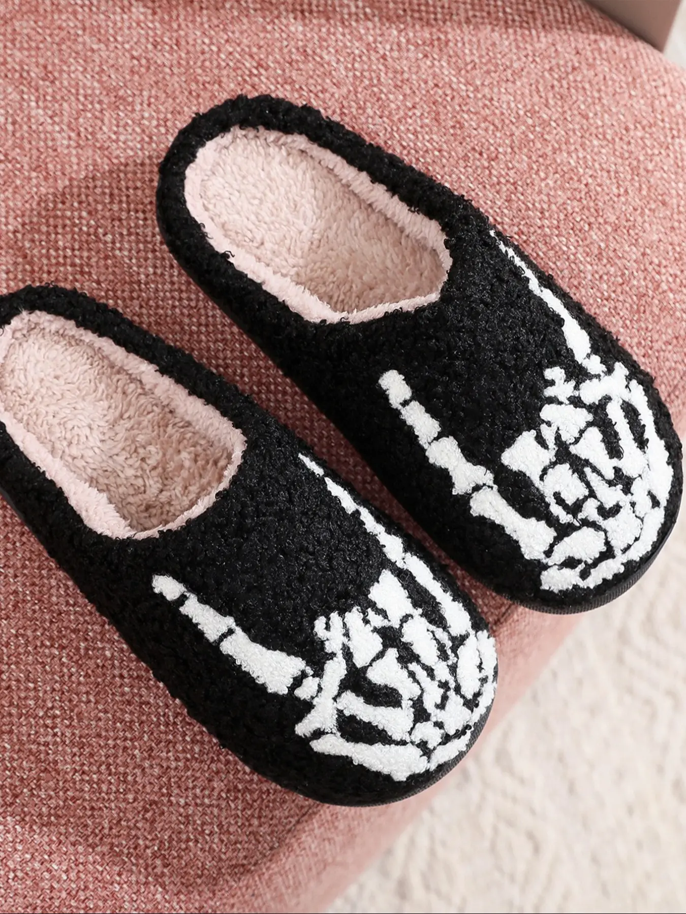 New Fall Winter Home Slippers, Comfortable Thick Sole Non-Slip, Halloween Spider Web Design, Cute Funny Unisex Warm Indoor Shoes, Soft Non Slip