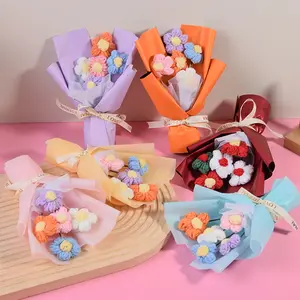 Hand-knitted woolen puff flowers, graduation season gift, mini bouquet with a sense of ambiance, creative souvenir with flowers