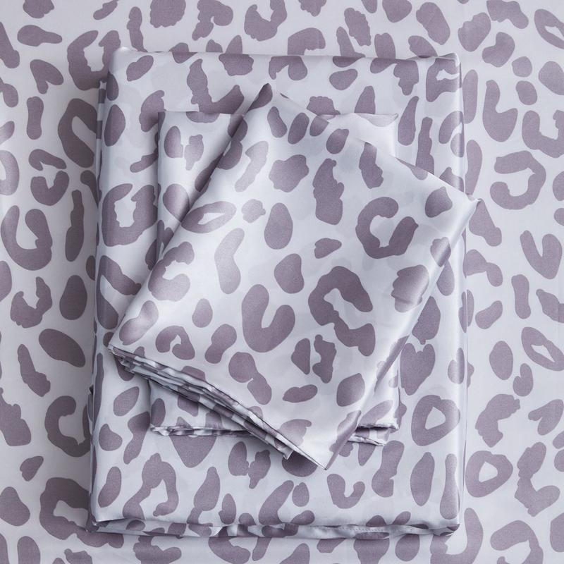 Leopard Print Bedding Set, 1 Set Including 1 Count Soft Comfortable Fitted Sheet & 1 Count Flat Sheet & 1/2 Counts Pillowcase without Filler, Halloween Decor Bedding Supplies for Home Bedroom Hotel