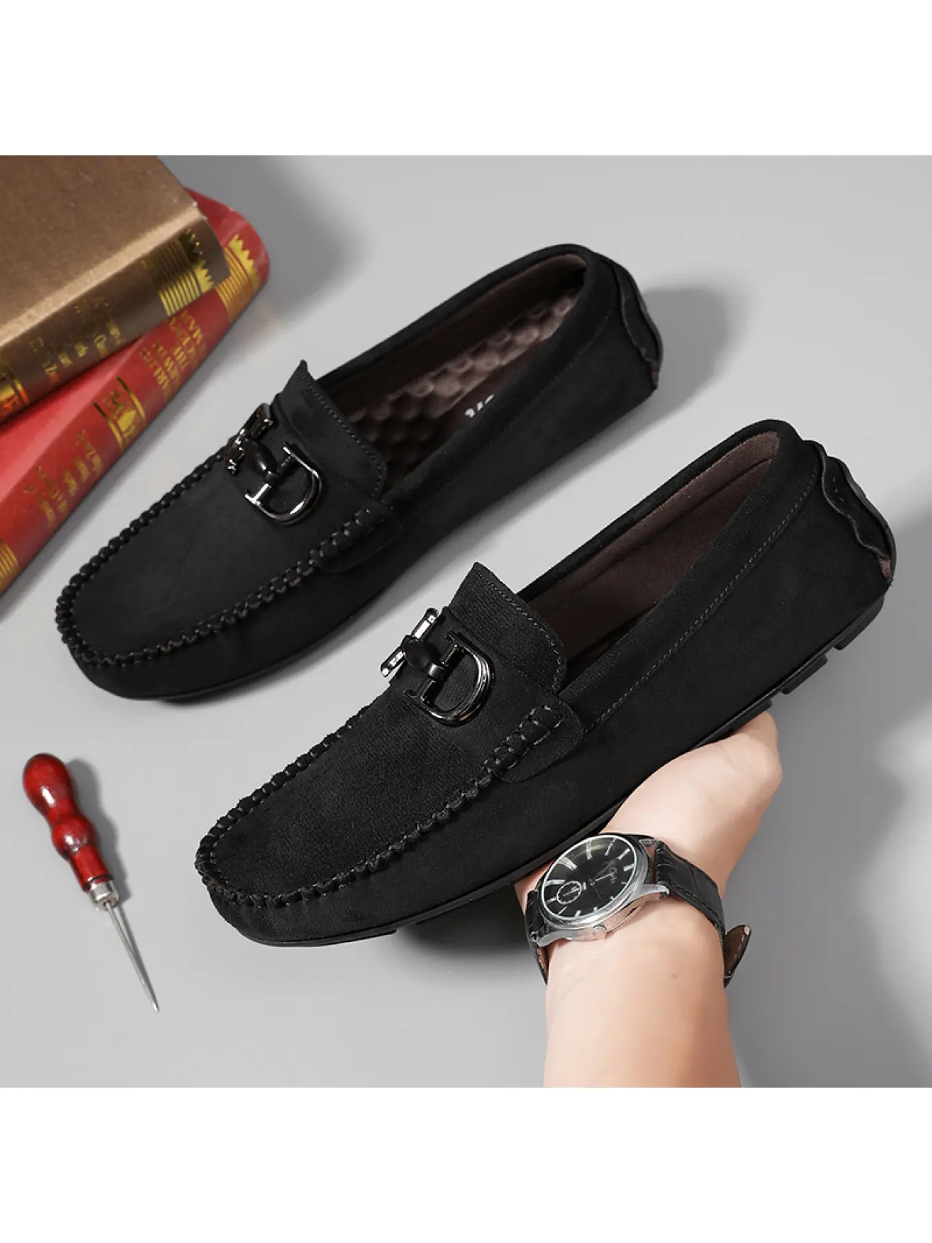 2026 popular summer men's loafers, driving shoes, hot-selling slip-on suede business casual Flat shoes Walking Shoes