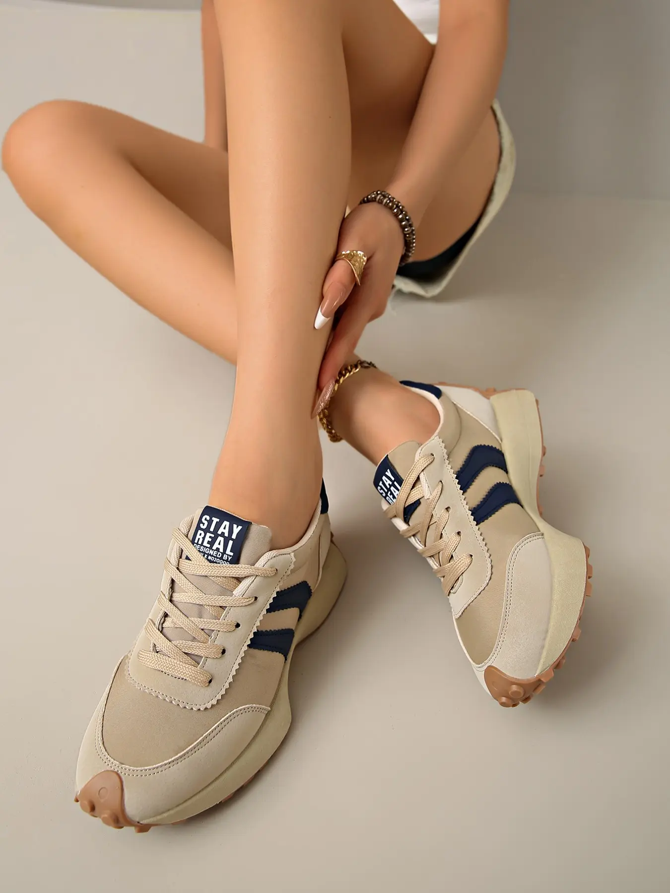 Comfortable Retro Striped Thick Sole Sneakers, Neutral Rubber Sole Walking Training Shoes, Lightweight Casual Sports Shoes, Anti-Slip Daily Wear