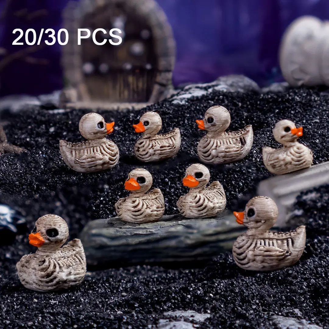 20/30/50Pcs Mini Halloween Skull Ducks Skeleton Duck Figurines Tiny Ducks to Hide for Halloween Decorations, Horror Mini Resin Ducks for Hide and Seek Horror Scene Graveyard Garden Potted Party Decor