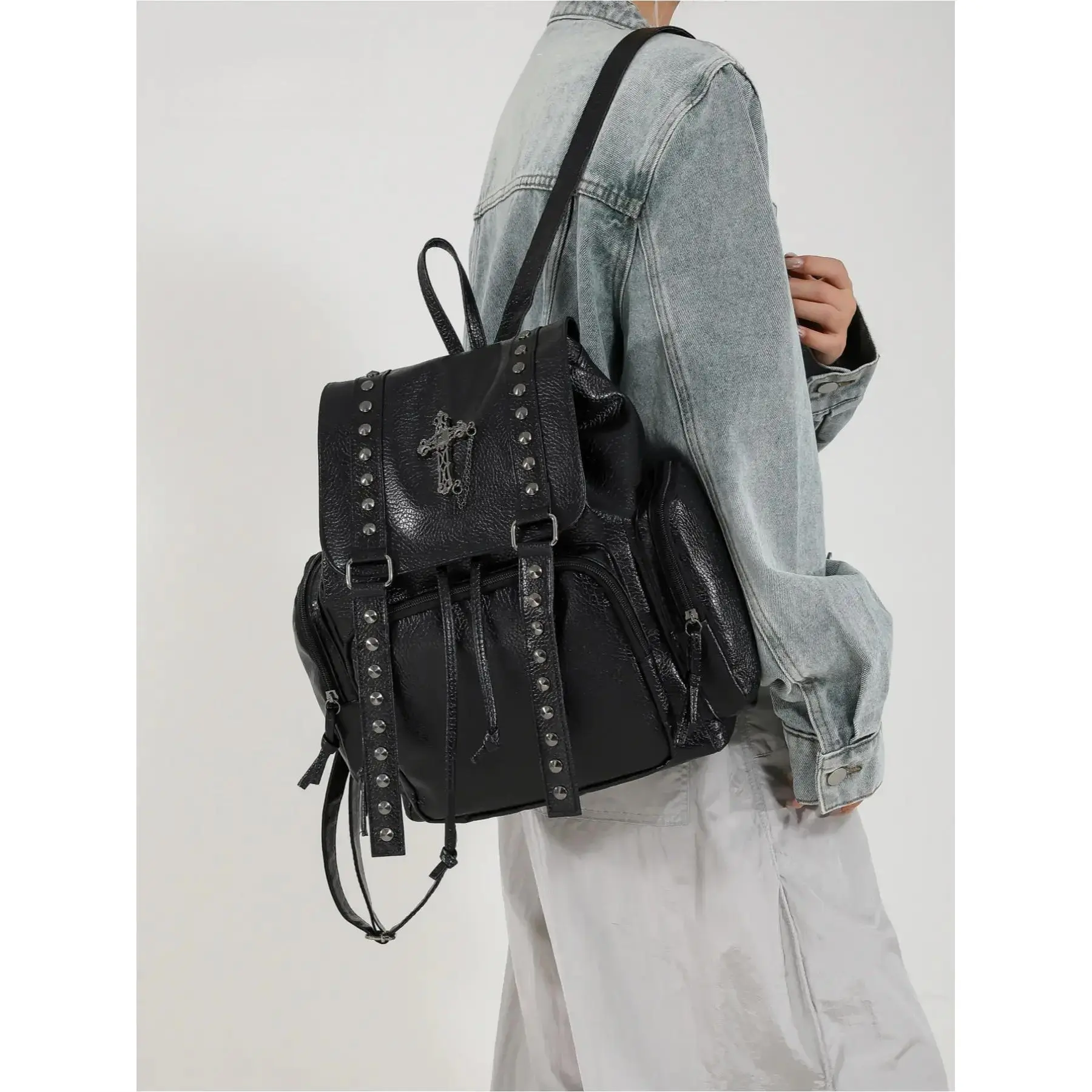 Cheeryu Punk Style Rivet Decor Backpack, Fashionable Urban Backpack for Women, Casual Trendy Daily Commuting Bag, Versatile High-Quality Backpack, Casual Backpacks