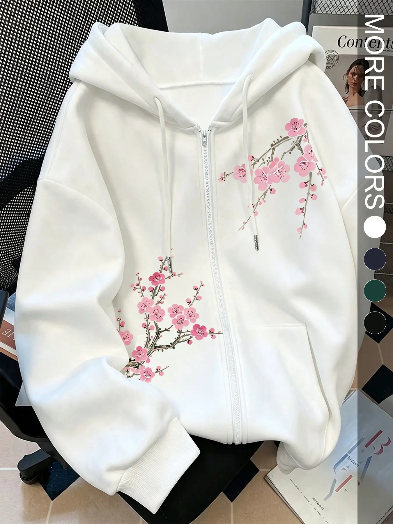 Women's Casual Loose Fit Zip Pocket Hooded Long Sleeve Sweatshirt, Warm and Comfortable, Versatile, Soft, Ideal for Shopping and Sleep