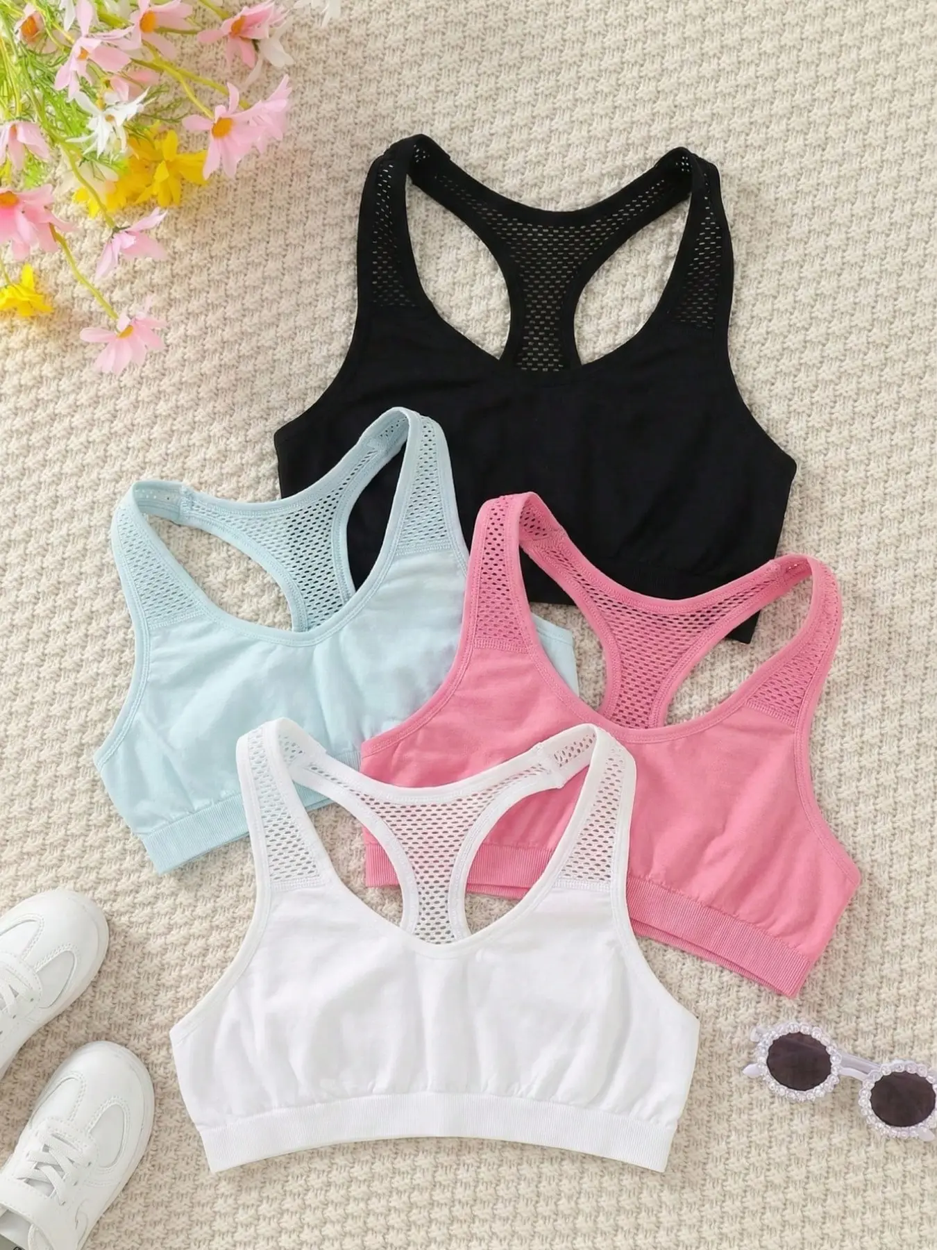 Girls' Bra Set, Tween Bras, Youth Underwear, Breathable Mesh Back, Soft Comfort Sport Underwear, No Underwire, Zero Restriction, Multi-Color Top, Ideal for Daily Wear and Sleep