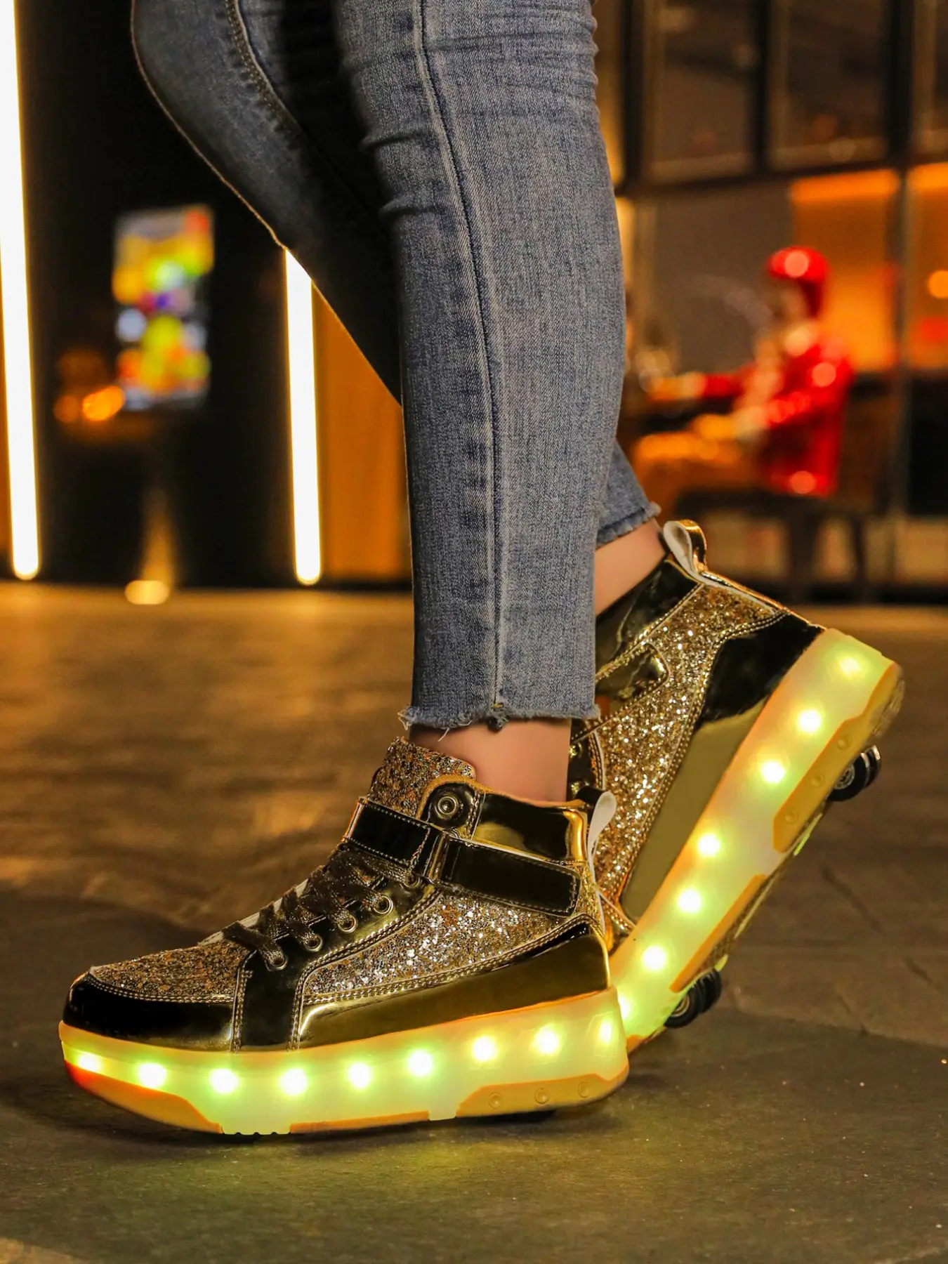 Yaosf Detachable Four-Wheel Glowing Roller Skates, RGB LED Neon Light Band, Adjustable Lights, Kids & Teens, Outdoor Streetwear Shoes