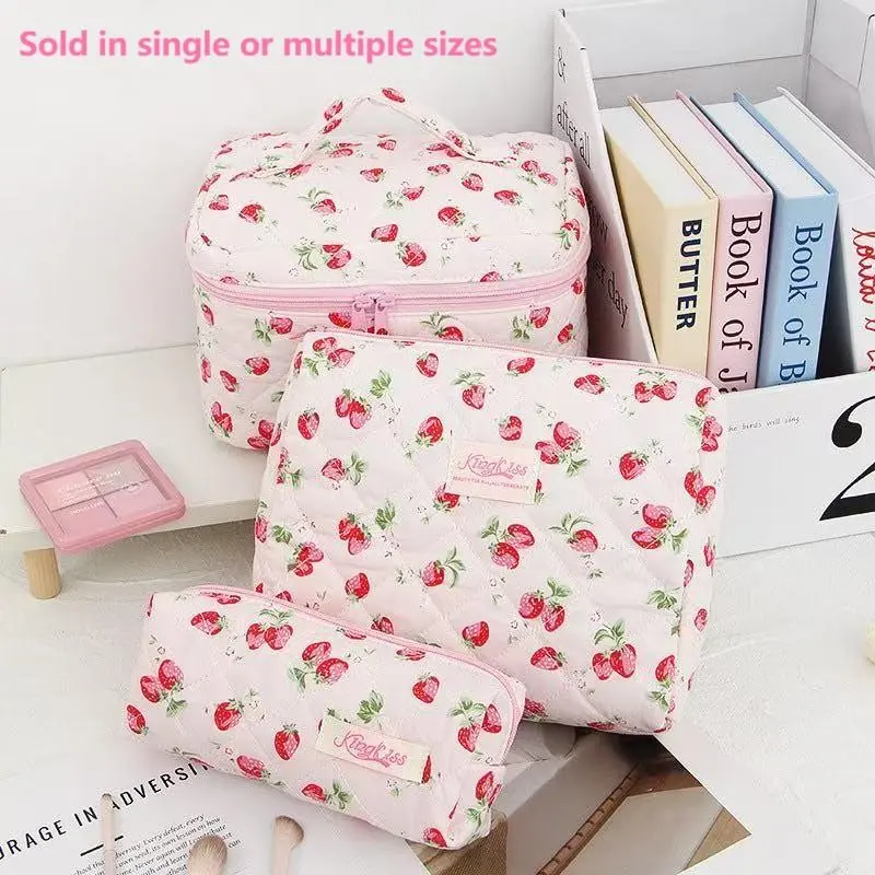 Strawberry Quilted Makeup Bag, Large Capacity Fluffy Makeup Bag, Washable Elegant Makeup Bag, Portable Handheld Women's Makeup Bag, Cute Travel Makeup Bag