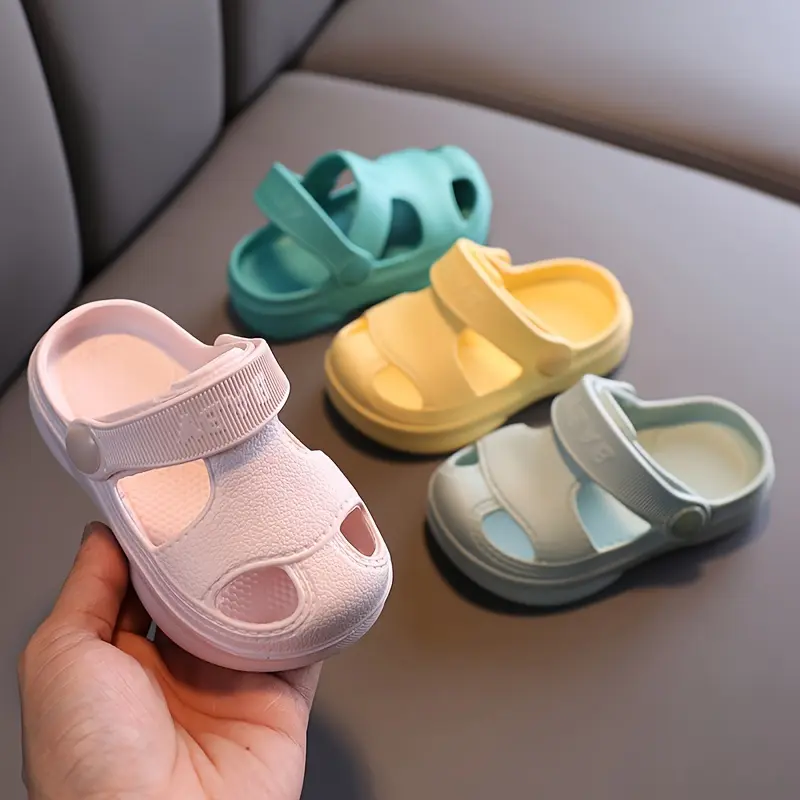 Kids' Soft-Soled Clogs, Solid Color Slip-On Summer Slippers for Toddlers, Boys & Girls with Non-Slip Grip and Anti-Collision Toe for Indoor/Outdoor Use, Infant Safe, Anti-Collision Protection