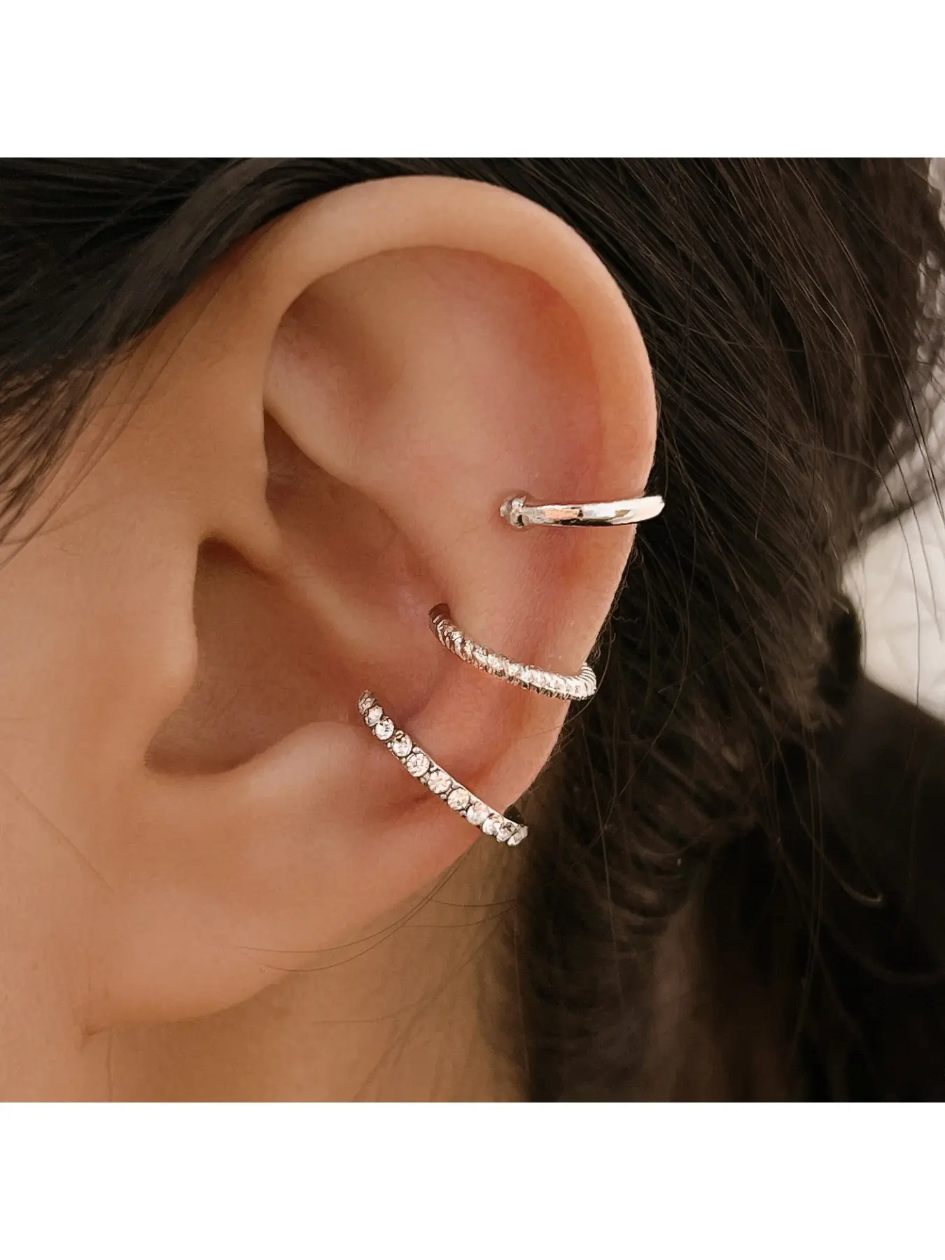 Diamond-studded C-shaped ear barb without ear hole - stylish and fashionable small-sized ear clip set of three pieces