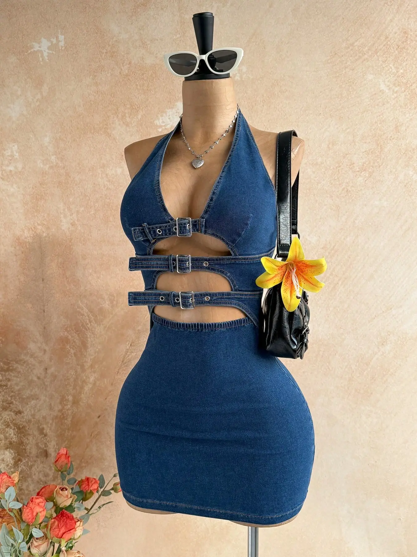 Women's Blue Summer Sweet Style Chic Halter Sleeveless Backless Denim Mini Dress, Buckle Cutout Design, Slim Fit Y2K Fashion, Trendy