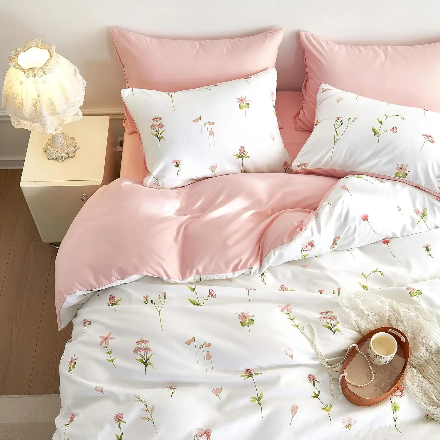 Queen Size 3-Piece Floral Comforter Set with Polyester Soft Filling, Cottagecore Watercolor Tiny Floral Motif Bedding, Soft Lightweight for Teen Girls, Pink, Bedroom Use, 3 Pieces