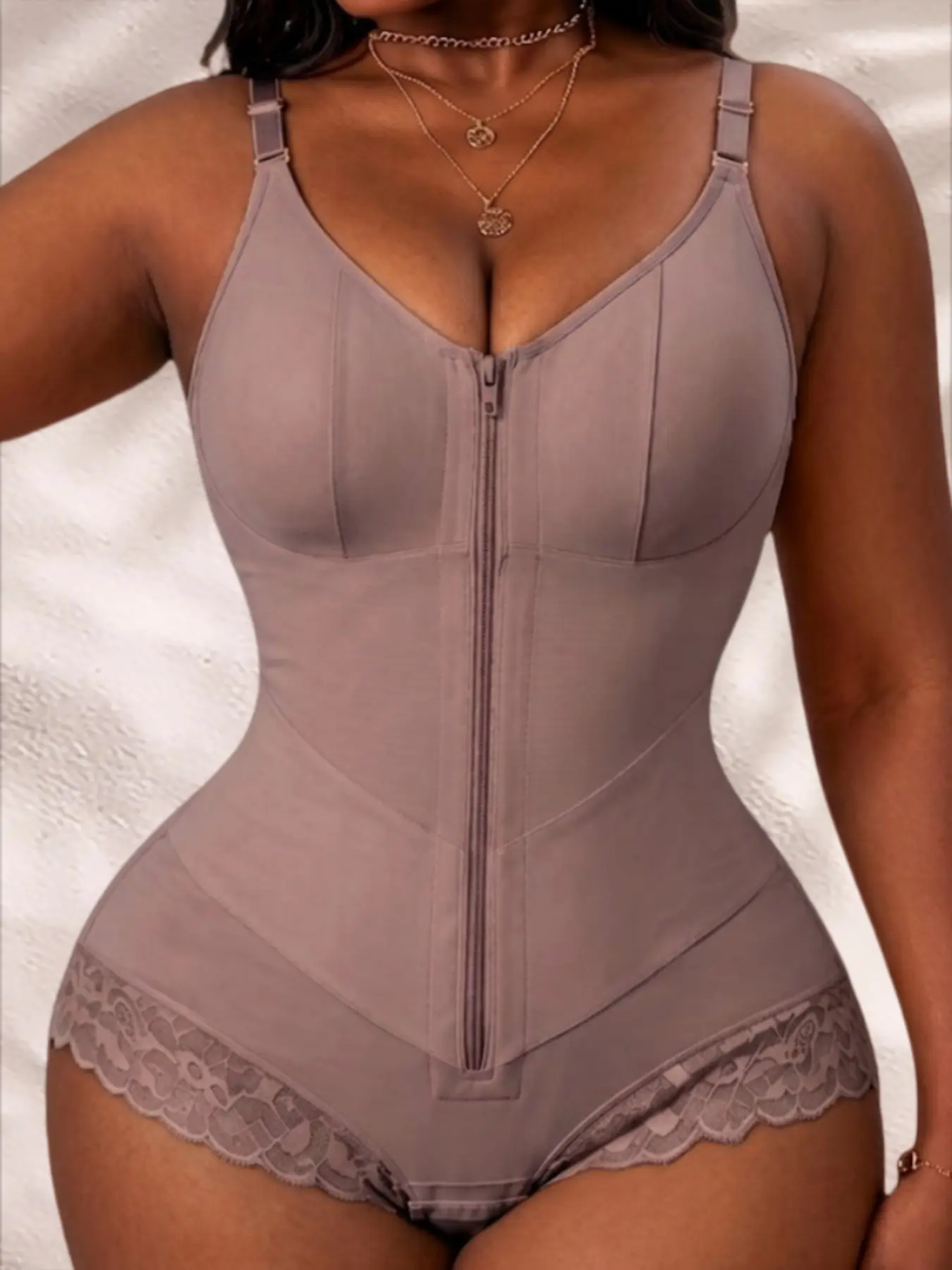 1 Count Women's Sexy V-Shaped Waist Double Compression Bodysuit, Fajas, Waist Cinching Butt Lifting Design Shapewear, Colombian Shapewear, Tummy Control Adjustable Shoulder Straps Jumpsuit, Suitable for Fitness & Party & Yoga