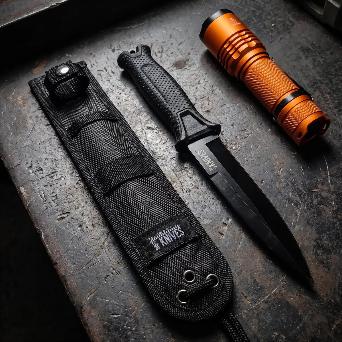 1PC,high hardness outdoor knife, fixed blade knife, integrated keel structure, sharp and durable, anti slip handle, suitable for outdoor camping or household kitchen, men's gift, equipped with nylon knife cover
