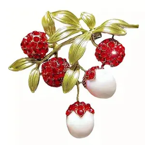 Enamel Lychee Brooch Simulation Plant Fruit Exquisite Design Badge Fashion Versatile Women's Party Wedding Jewelry Accessories