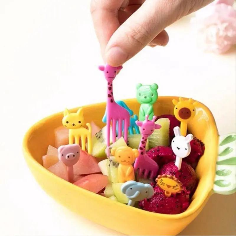 10pcs Random Style Animal Design Mini Lunch Picks, Small Cartoon Fruit Forks, Cutlery, Tableware, Utensils, Vegetable & Fruit Toothpicks, Suitable for Kids