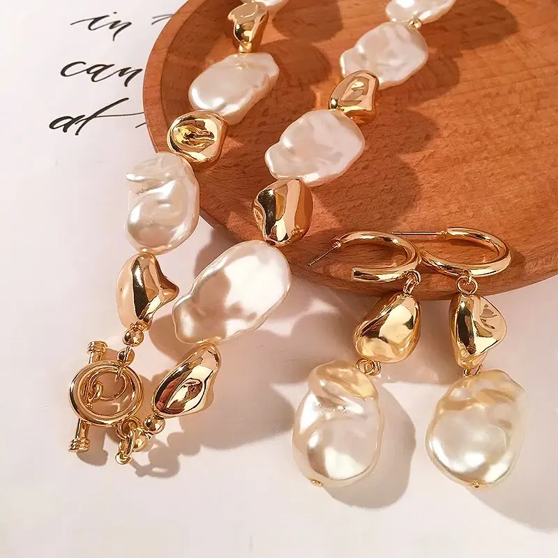 Baroque Pearl Jewelry Set, Elegant Vintage Necklace and Earrings, Perfect Gift for Her